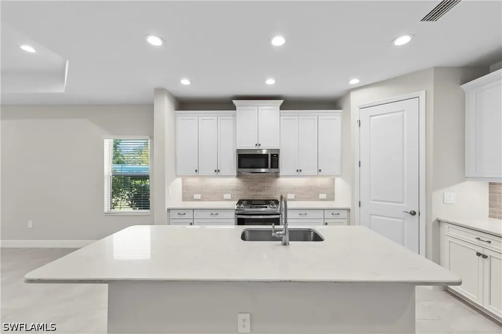 2373 Ariane Drive Naples FL 34112