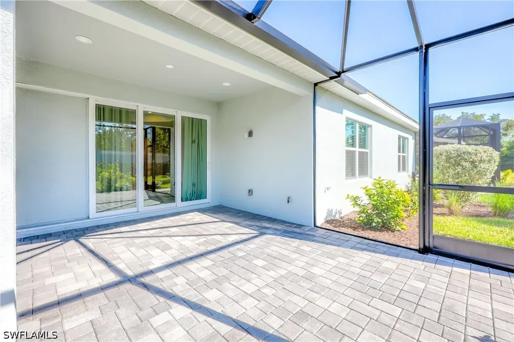 2373 Ariane Drive Naples FL 34112
