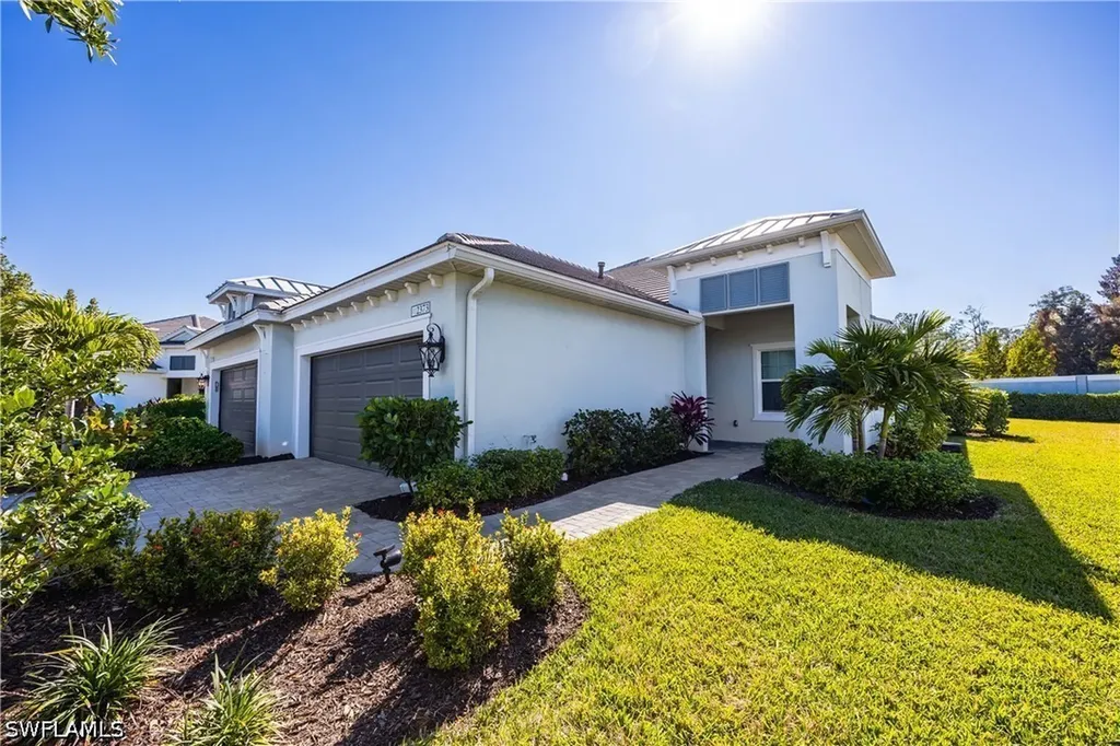 2373 Ariane Drive Naples FL 34112