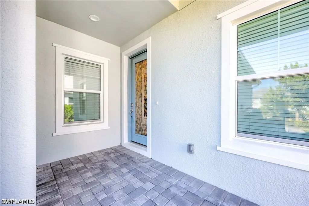 2373 Ariane Drive Naples FL 34112