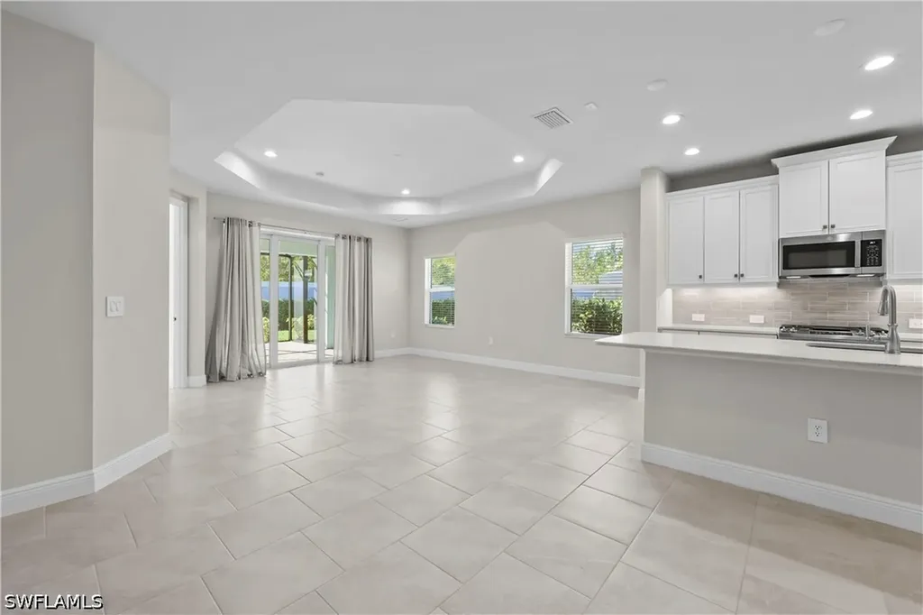 2373 Ariane Drive Naples FL 34112