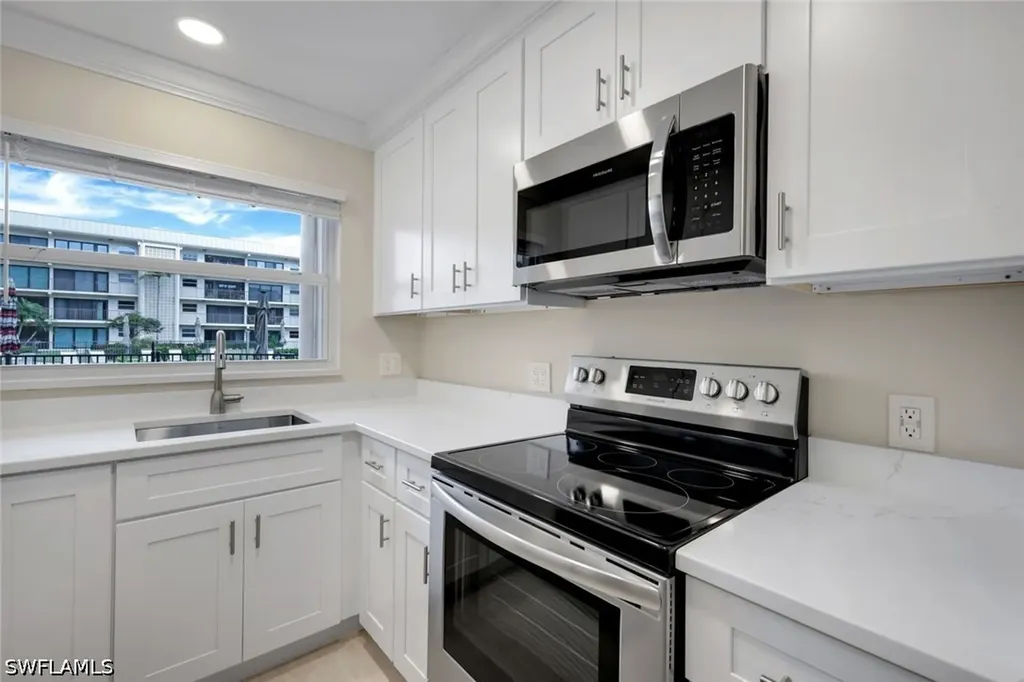 3200 Gulf Shore Boulevard N Naples FL 34103