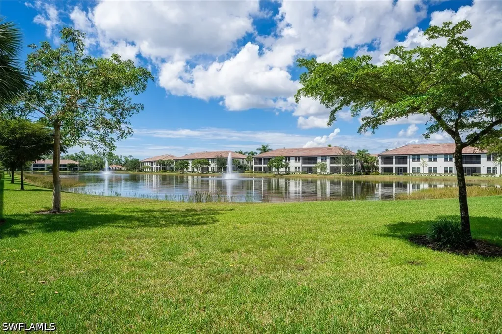 15126 Palmer Lake Circle Naples FL 34109
