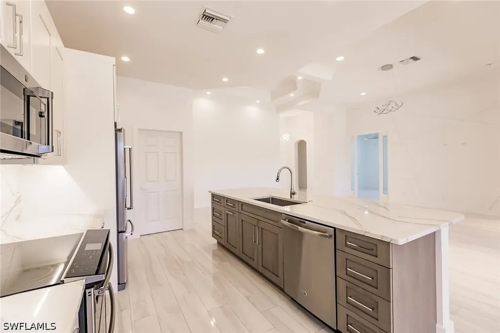 15950 Delasol Lane Naples FL 34110