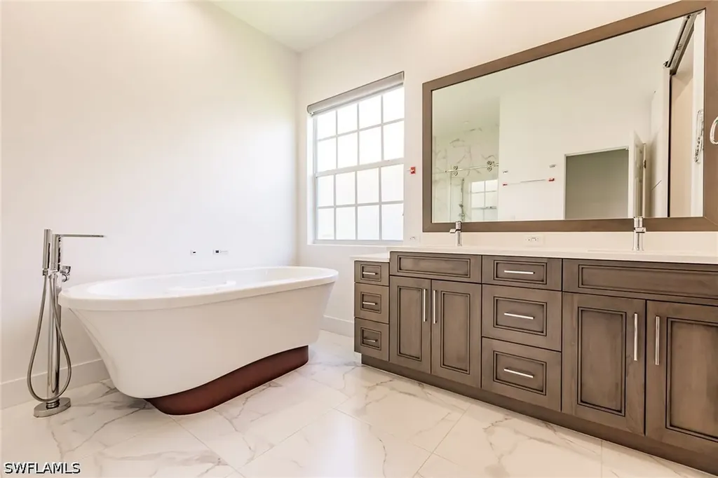 15950 Delasol Lane Naples FL 34110