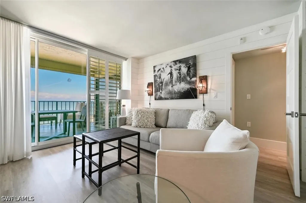 3115 Gulf Shore Boulevard N Naples FL 34103