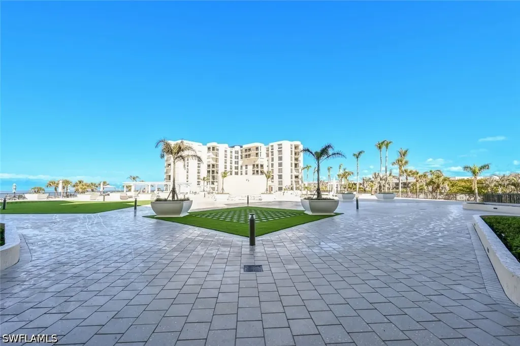 3115 Gulf Shore Boulevard N Naples FL 34103