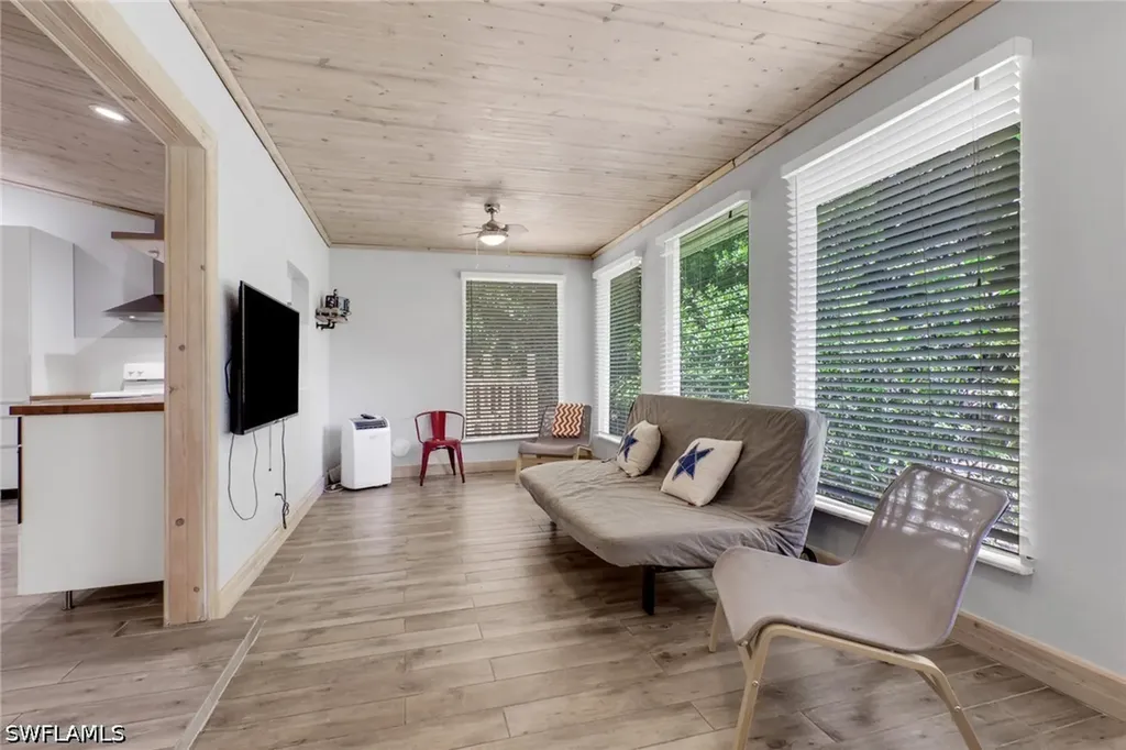 4974 Hawthorn Woods Way Naples FL 34116