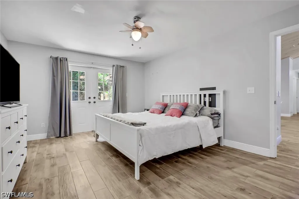 4974 Hawthorn Woods Way Naples FL 34116