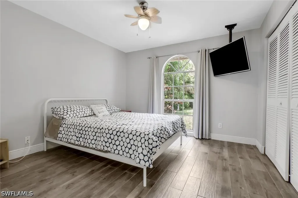 4974 Hawthorn Woods Way Naples FL 34116