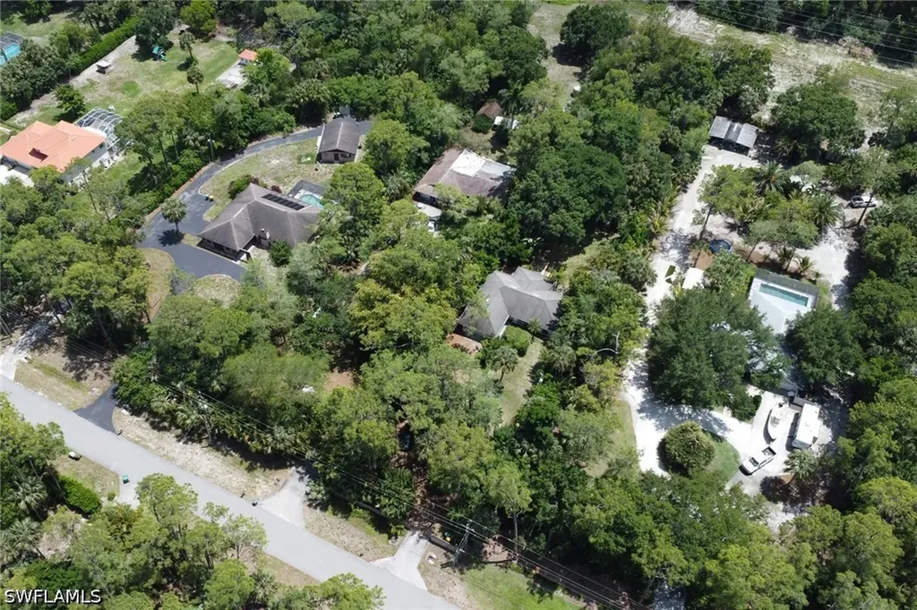 4974 Hawthorn Woods Way Naples FL 34116