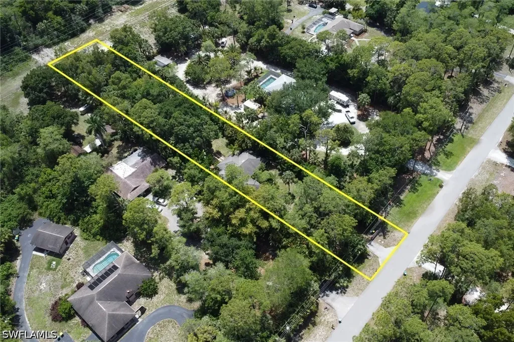 4974 Hawthorn Woods Way Naples FL 34116