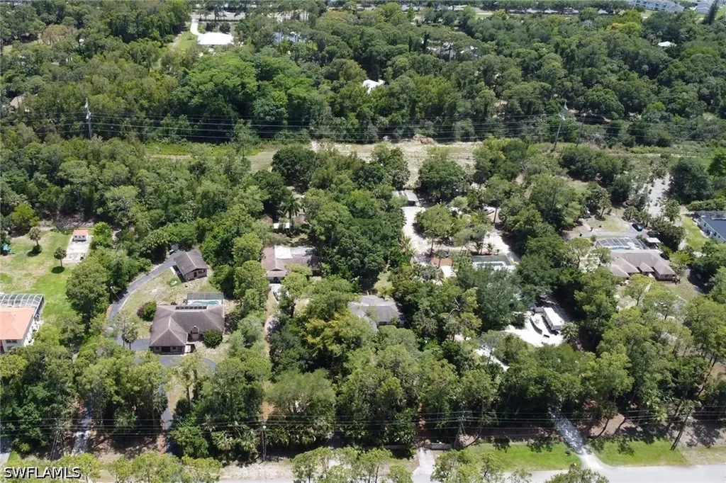 4974 Hawthorn Woods Way Naples FL 34116