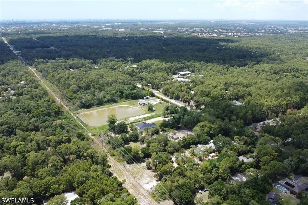 4974 Hawthorn Woods Way Naples FL 34116