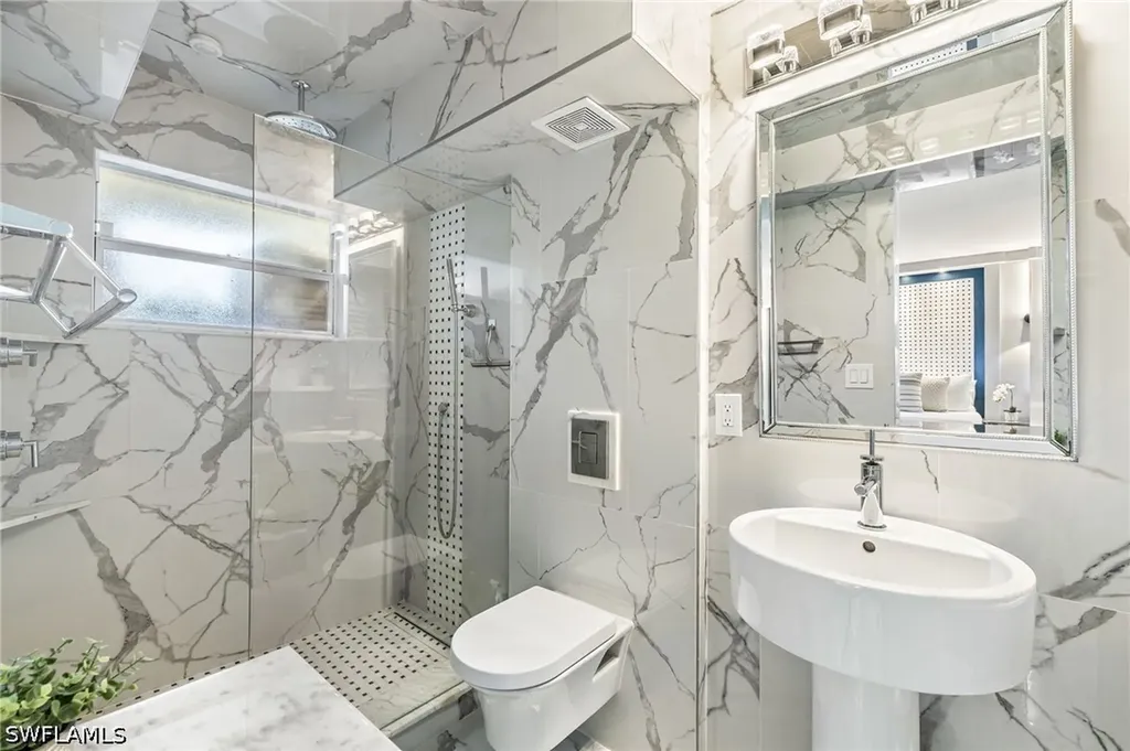 980 7th Avenue S Naples FL 34102