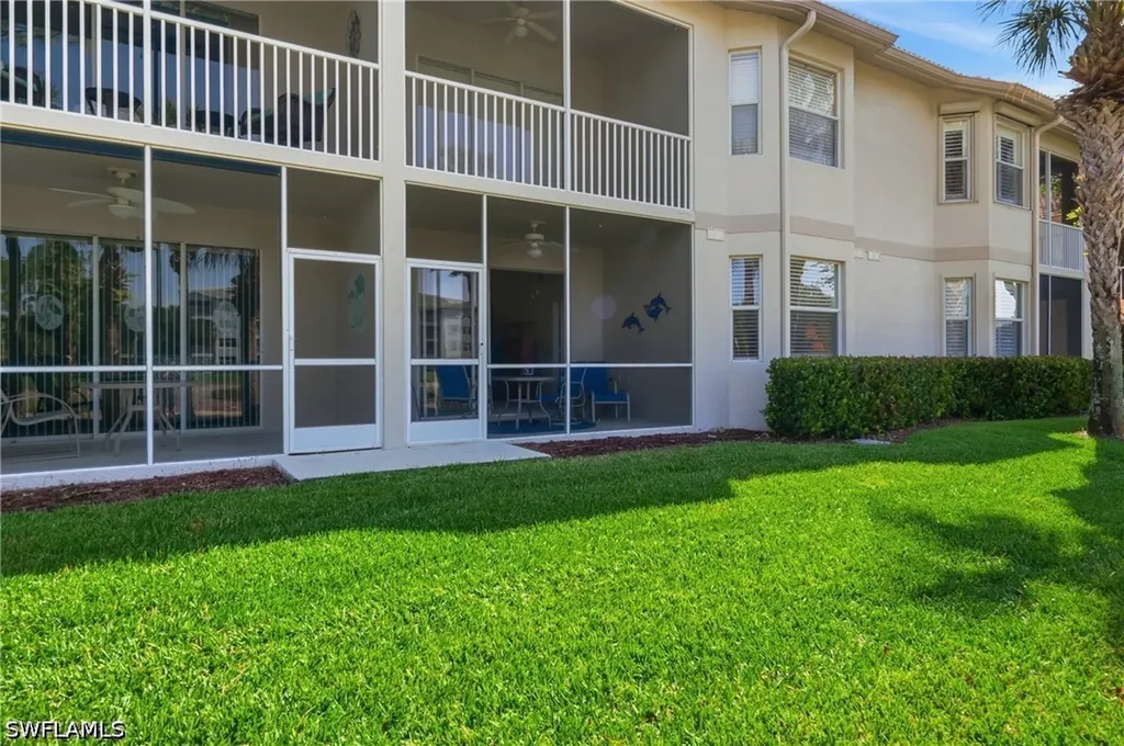 3976 Bishopwood Court E Naples FL 34114