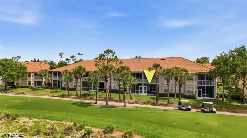 3976 Bishopwood Court E Naples FL 34114