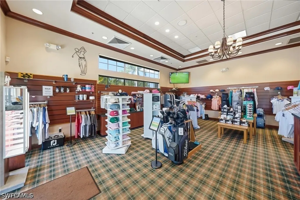 3976 Bishopwood Court E Naples FL 34114