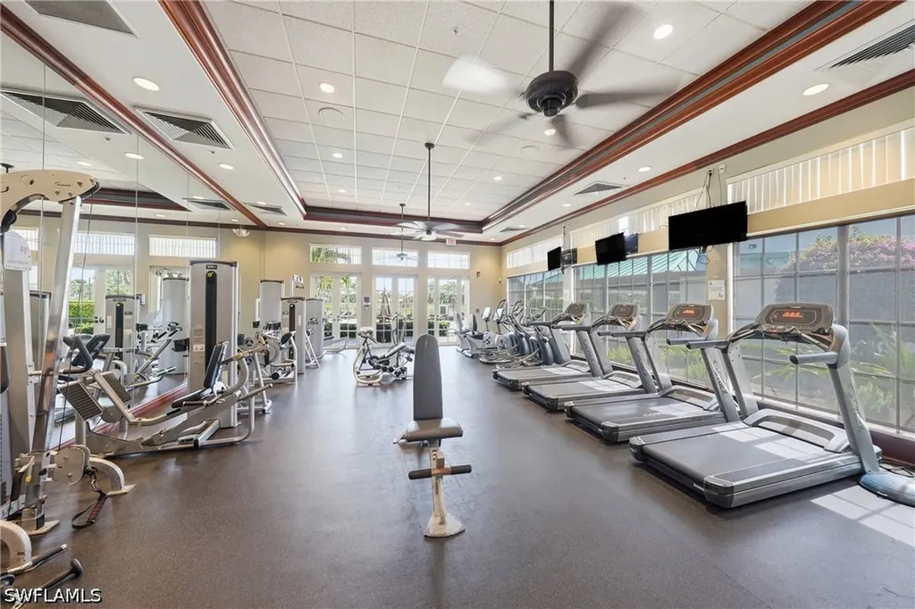 3976 Bishopwood Court E Naples FL 34114