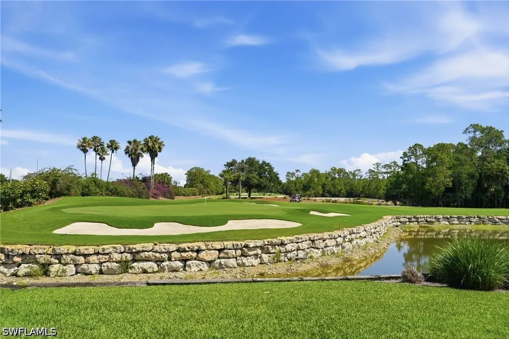 3976 Bishopwood Court E Naples FL 34114