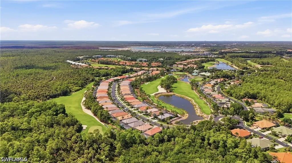 3976 Bishopwood Court E Naples FL 34114