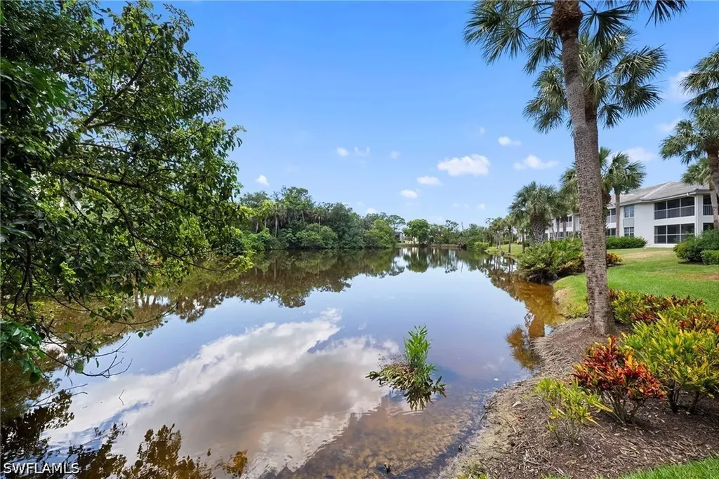 Bonita Springs FL, 4250 Lake Forest Drive, Unit 311