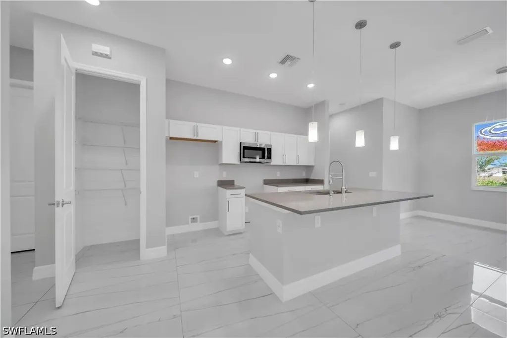 4208 28th Street SW Lehigh Acres FL 33976