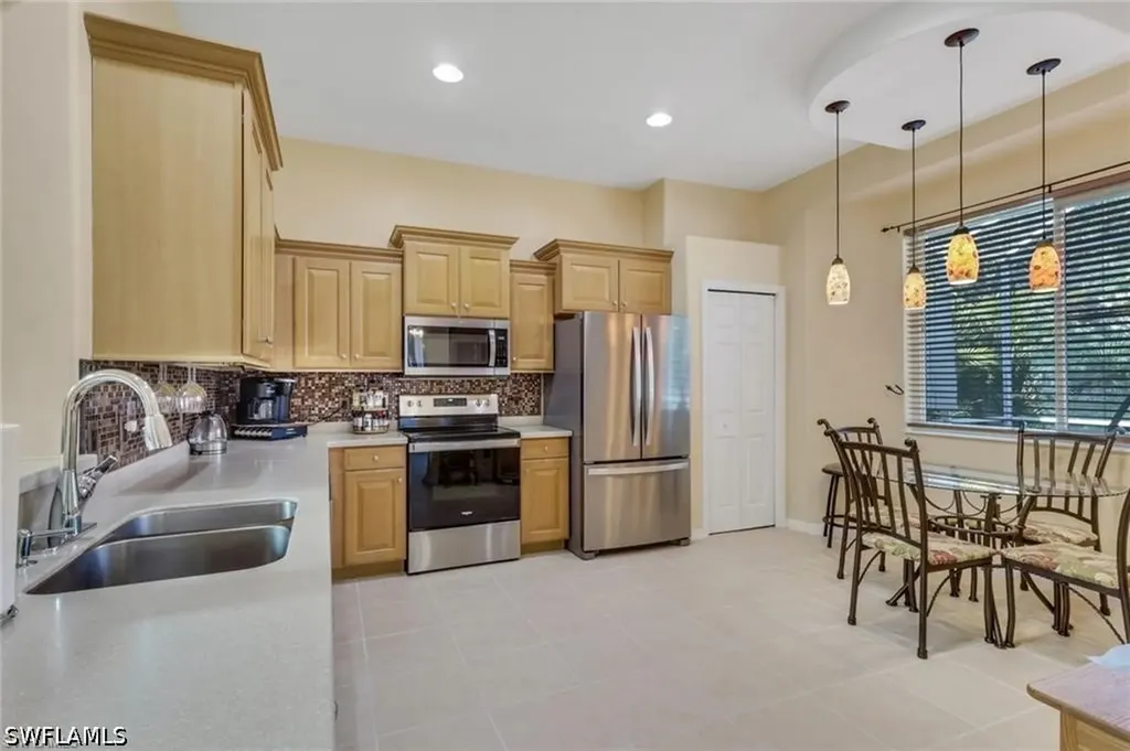 12506 Ivory Stone Loop Fort Myers FL 33913