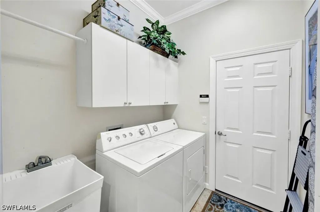 16208 Parque Lane Naples FL 34110