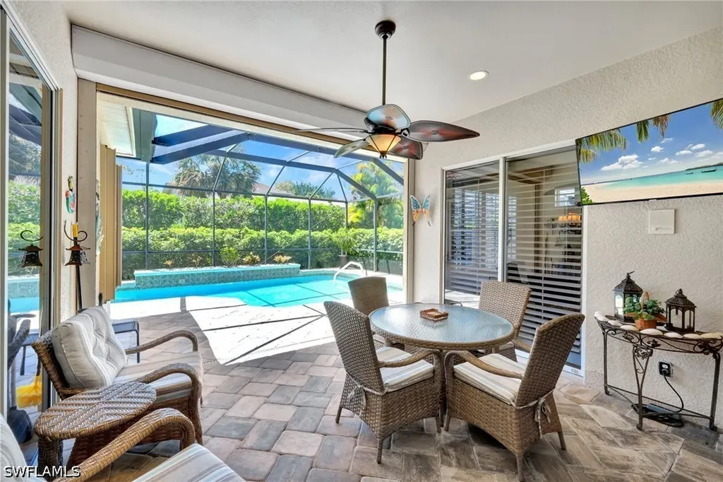 16208 Parque Lane Naples FL 34110