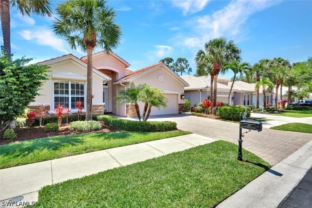 16208 Parque Lane Naples FL 34110
