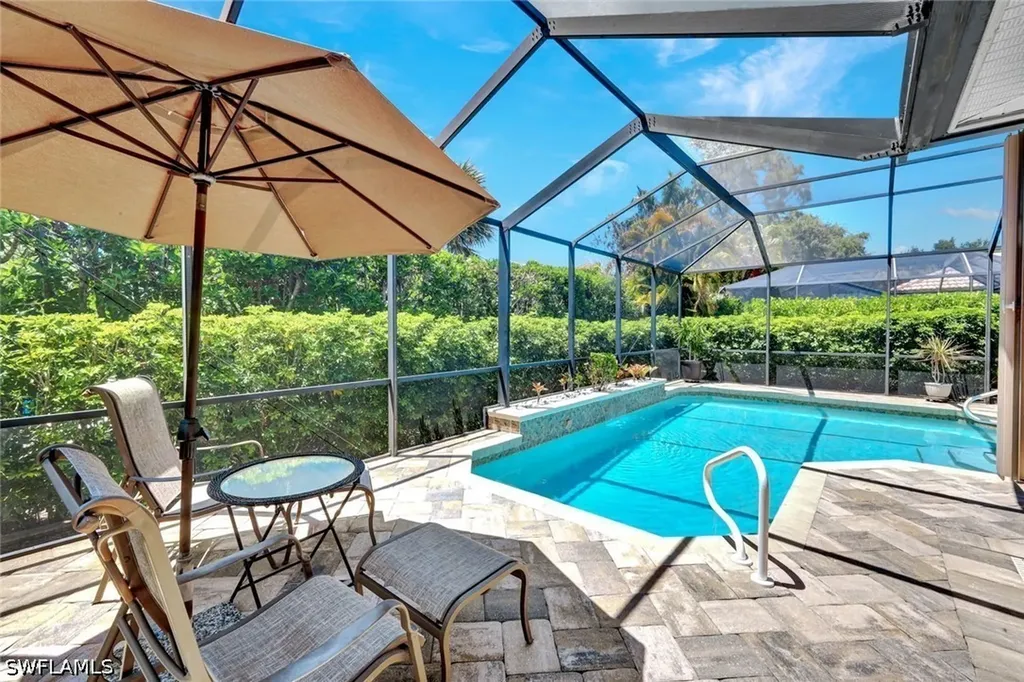 16208 Parque Lane Naples FL 34110