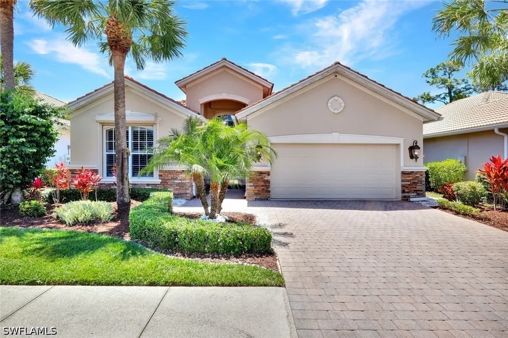 16208 Parque Lane Naples FL 34110
