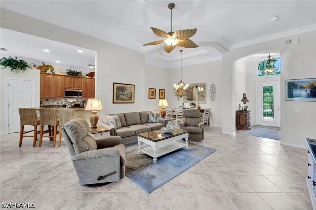 16208 Parque Lane Naples FL 34110