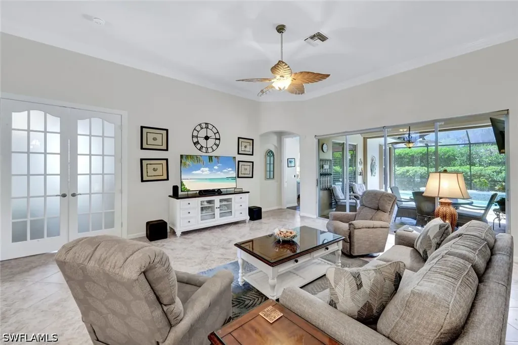 16208 Parque Lane Naples FL 34110