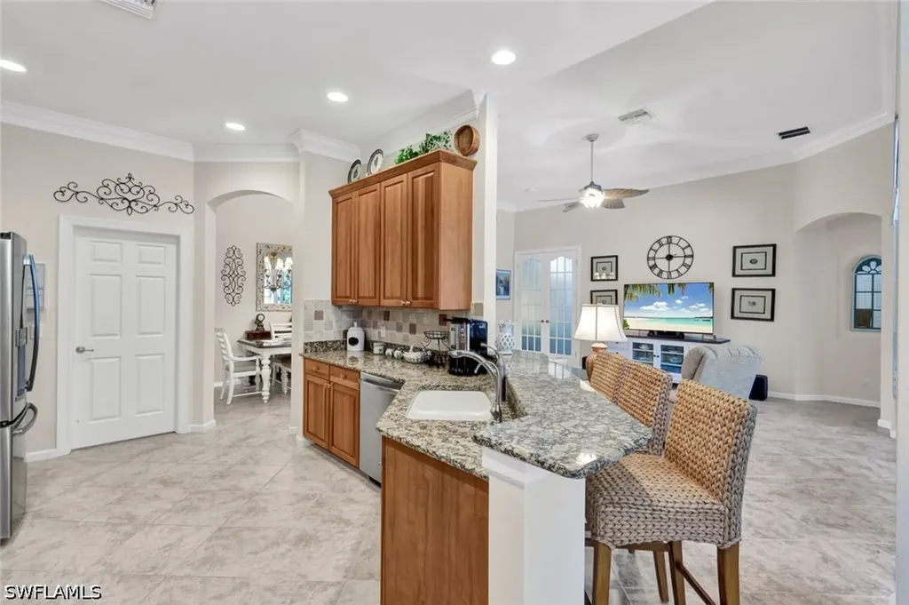 16208 Parque Lane Naples FL 34110