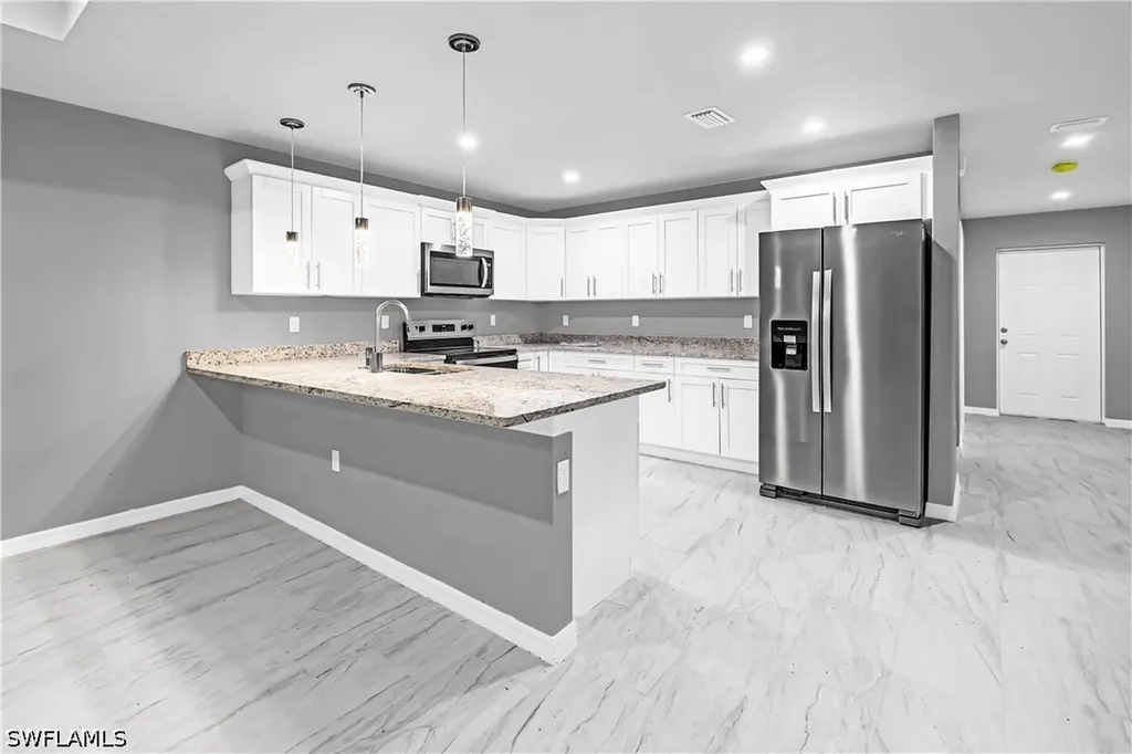 3510 S Grimsley Court Fort Myers FL 33916