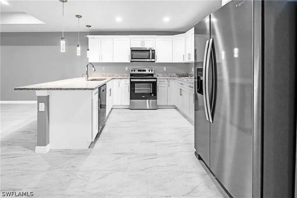 3510 S Grimsley Court Fort Myers FL 33916