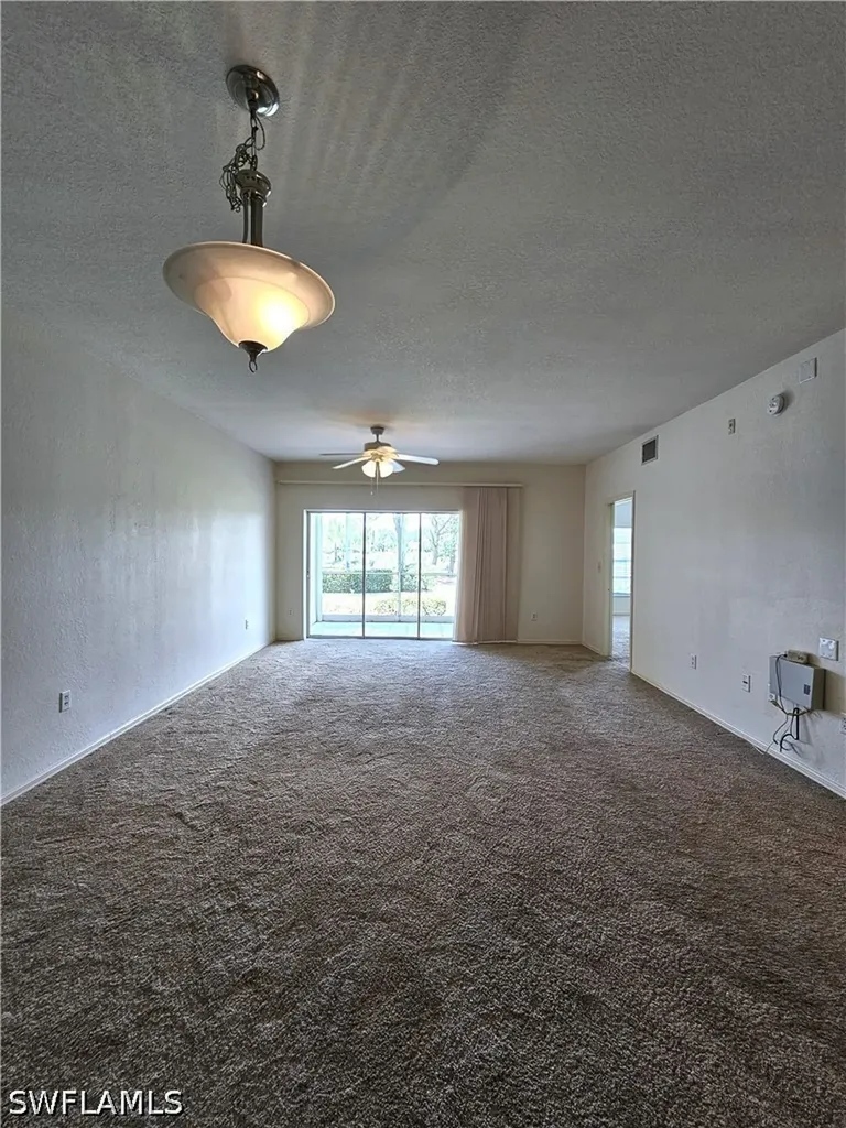 6025 Chardonnay Lane Naples FL 34119