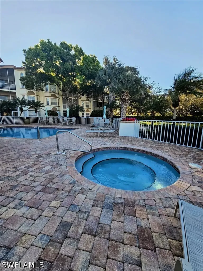 6025 Chardonnay Lane Naples FL 34119