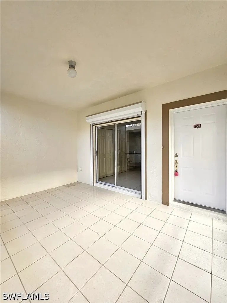 6025 Chardonnay Lane Naples FL 34119