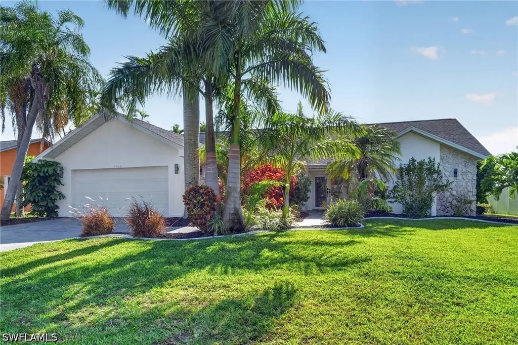 4225 SW 2nd Avenue Cape Coral FL 33914