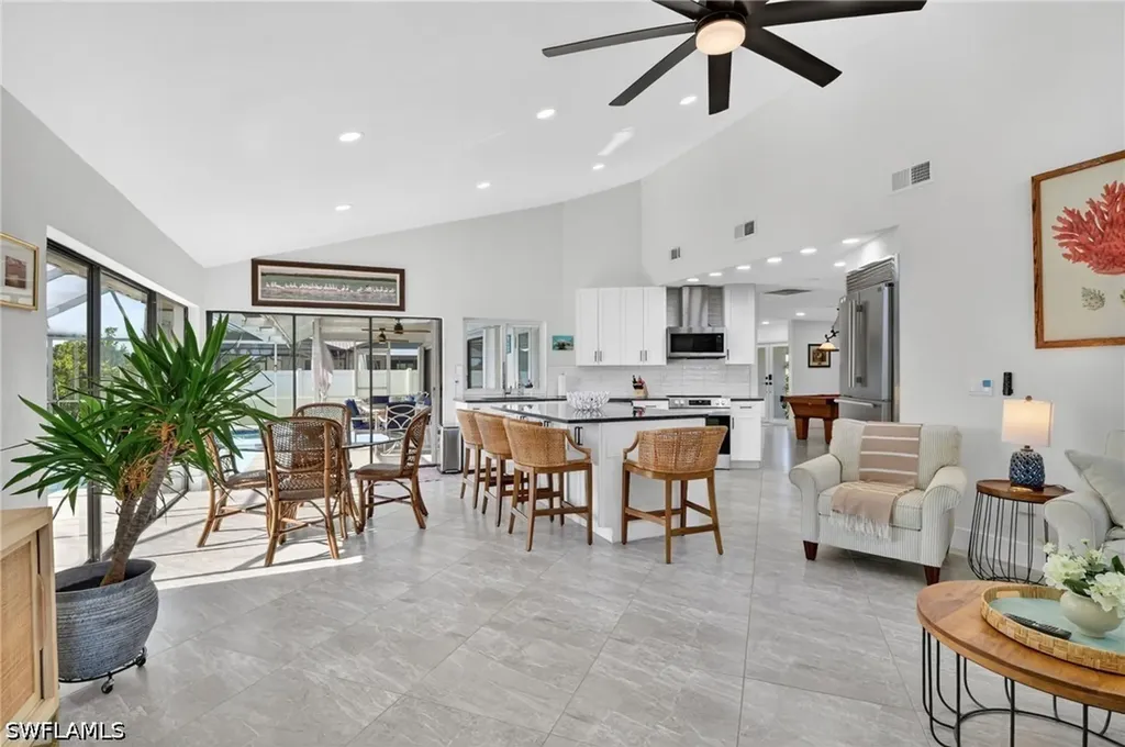 4225 SW 2nd Avenue Cape Coral FL 33914