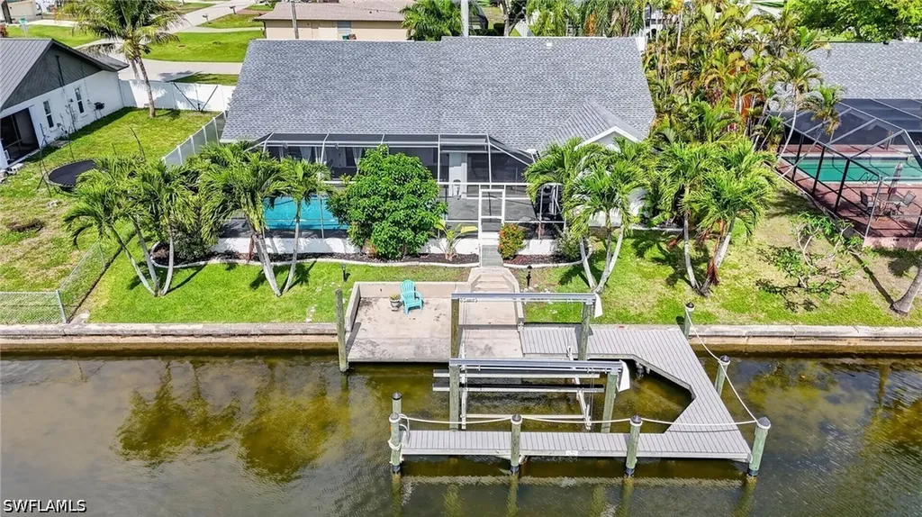 4225 SW 2nd Avenue Cape Coral FL 33914
