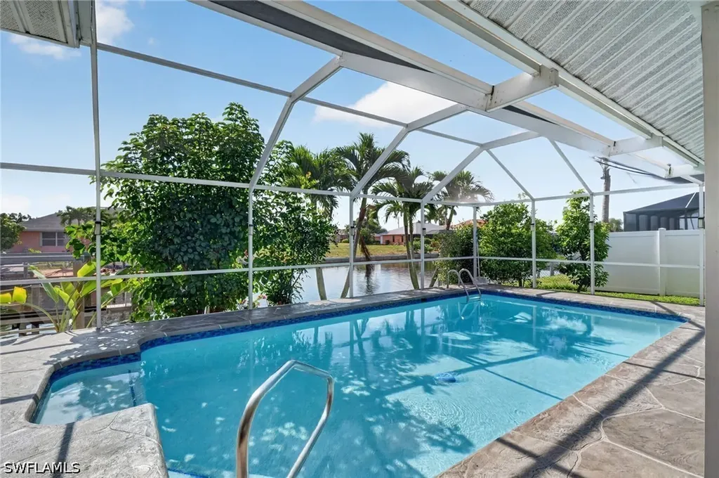 4225 SW 2nd Avenue Cape Coral FL 33914