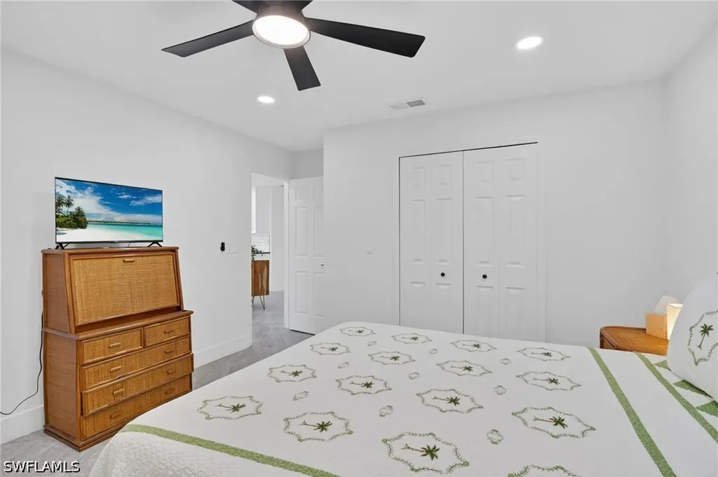 4225 SW 2nd Avenue Cape Coral FL 33914