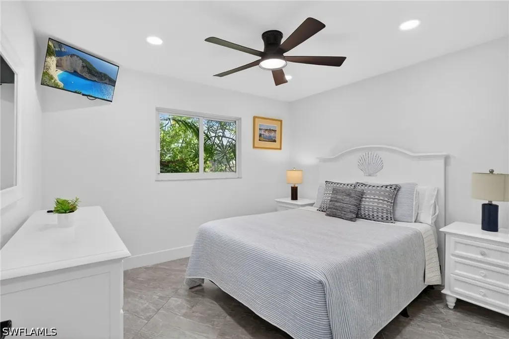 4225 SW 2nd Avenue Cape Coral FL 33914