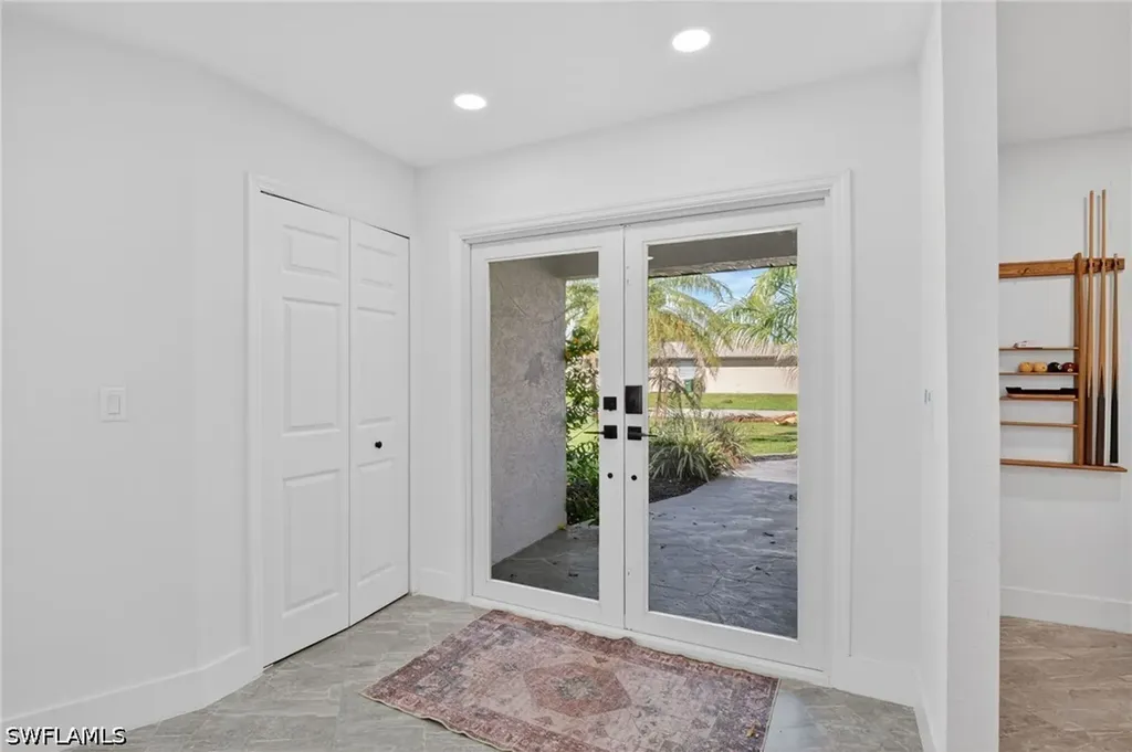 4225 SW 2nd Avenue Cape Coral FL 33914