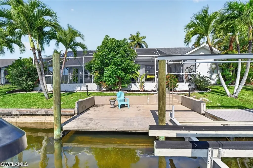 4225 SW 2nd Avenue Cape Coral FL 33914