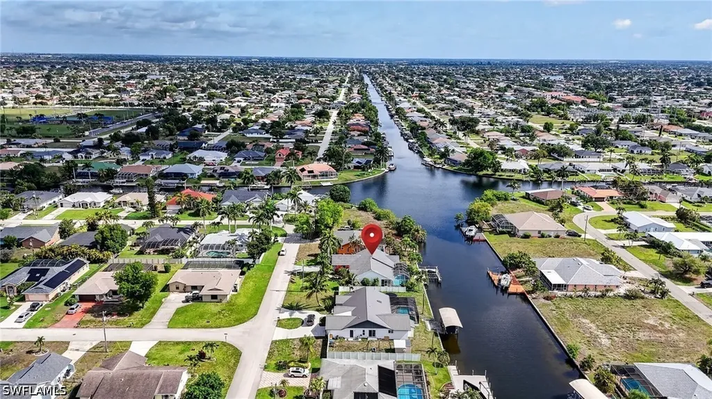 4225 SW 2nd Avenue Cape Coral FL 33914